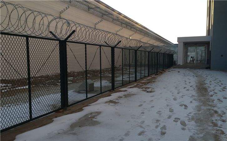 監(jiān)獄境界隔離帶及隔離網項目工期及保證措施